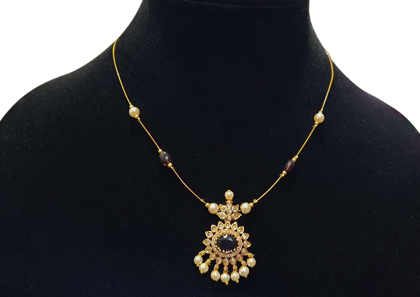 Noir Maharani Pearl-drops Kundan Pendant Necklace