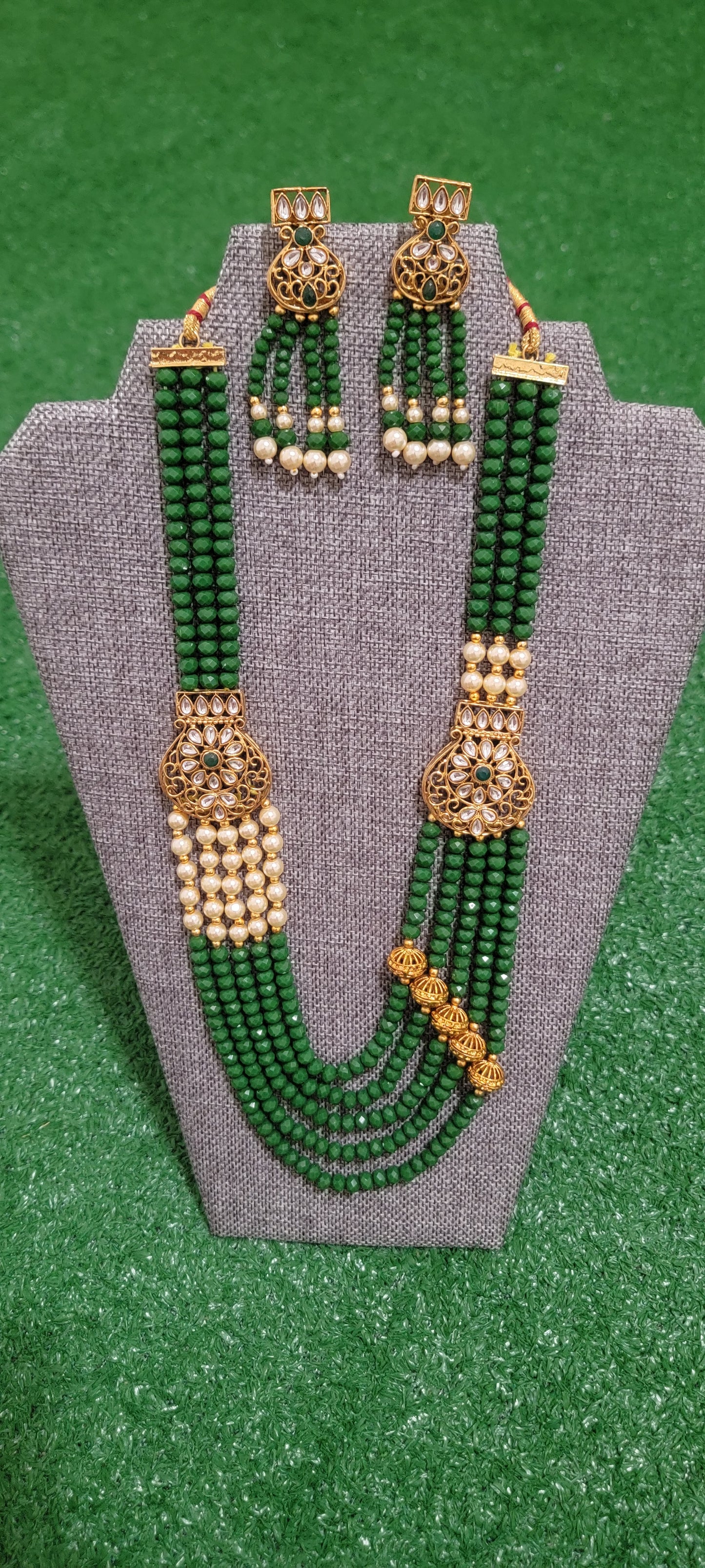 Beaded Layered Necklace Set With Antique Polish - Green