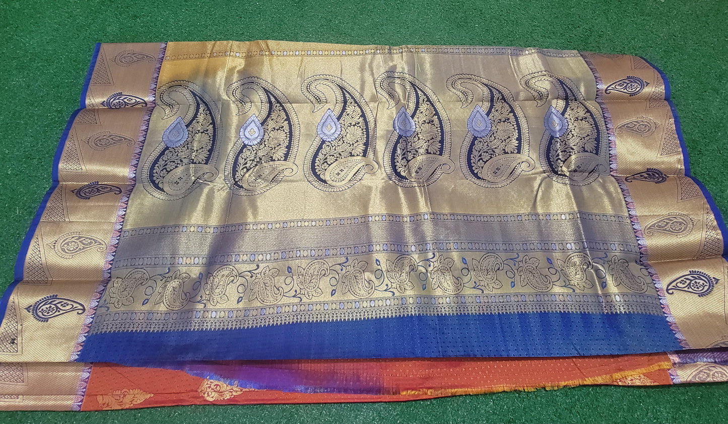 Kanchi pattu Saree - Brownish Red and Dark Blue