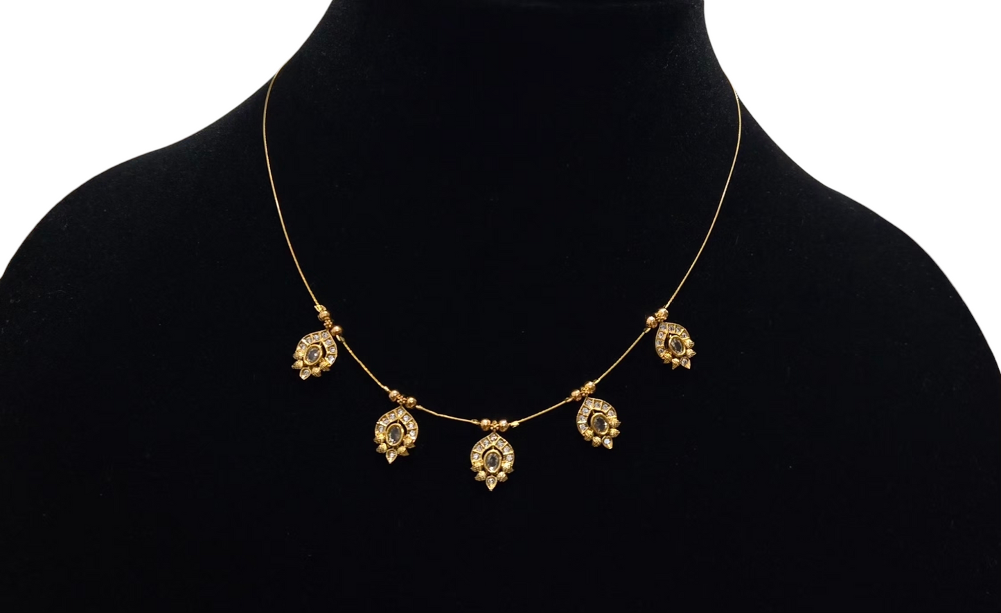 Simple classy antique pendents invisible necklace