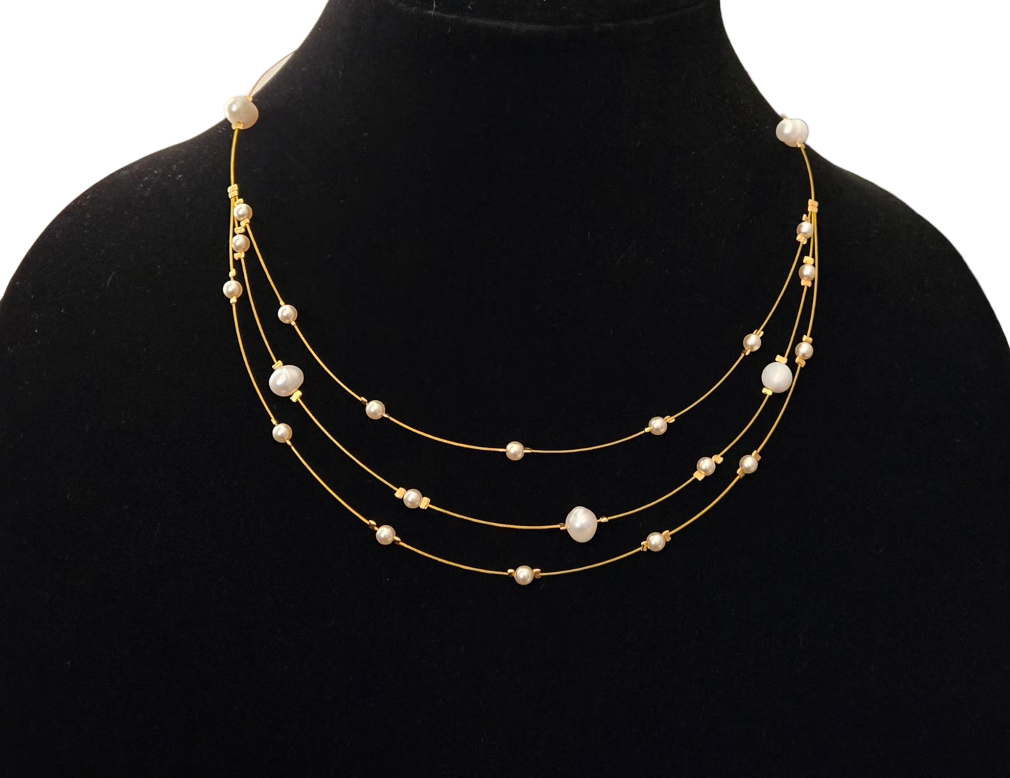 Layered pearl necklace
