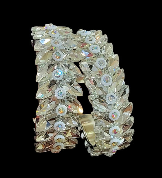 Sparkling and shiny kundan bangles - Heavy kada bangles