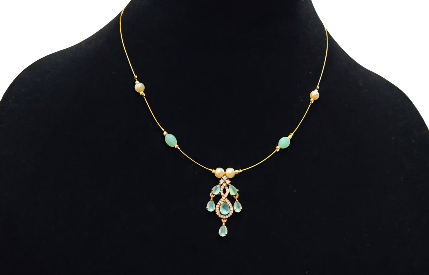 Beautiful invisible necklace in unique design